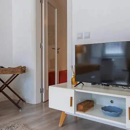 Appartement 1bdr Cozy Flat In Heart Of By Lovelystay *