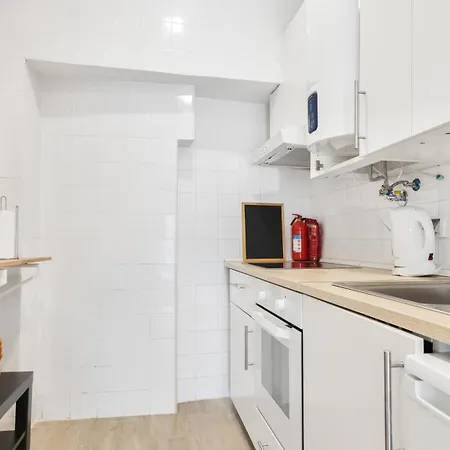 Appartement 1bdr Cozy Flat In Heart Of By Lovelystay