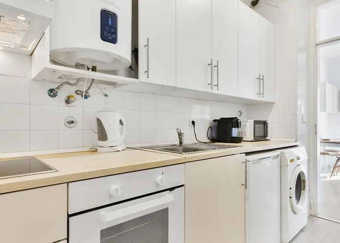 Lejlighed 1bdr Cozy Flat In Heart Of By Lovelystay